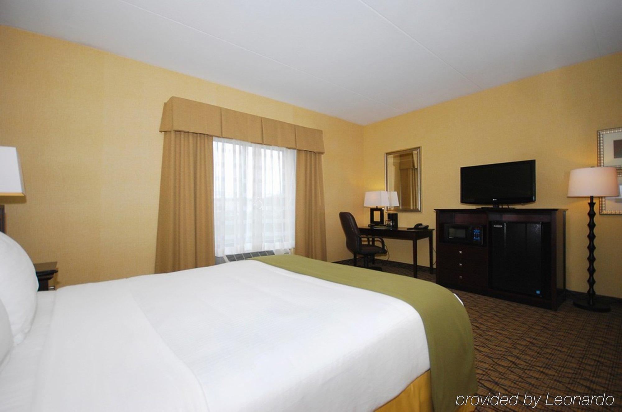 Holiday Inn Express And Suites Kittanning, An Ihg Hotel Екстериор снимка