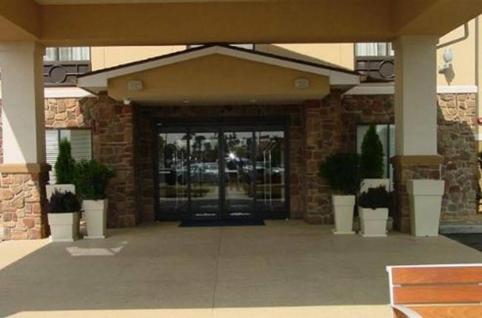 Holiday Inn Express And Suites Kittanning, An Ihg Hotel Екстериор снимка
