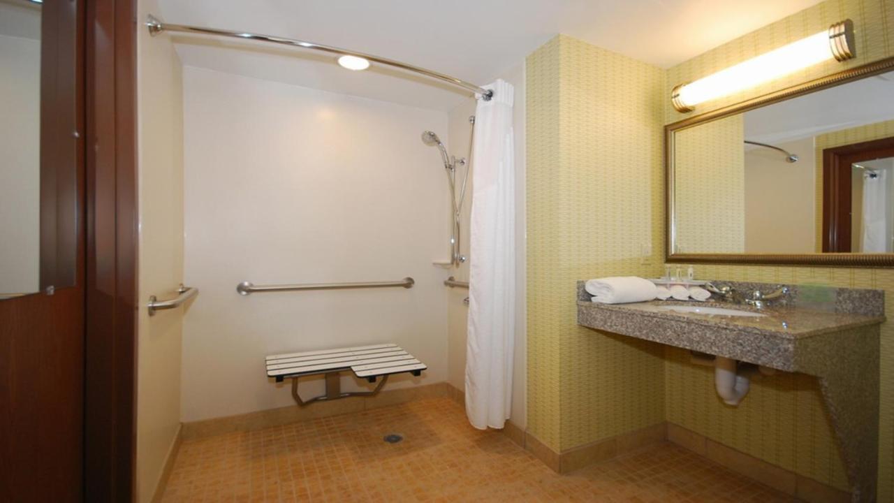 Holiday Inn Express And Suites Kittanning, An Ihg Hotel Екстериор снимка