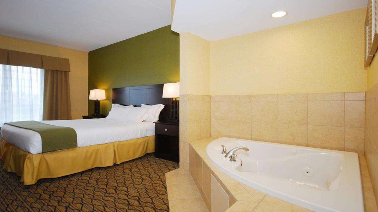Holiday Inn Express And Suites Kittanning, An Ihg Hotel Екстериор снимка