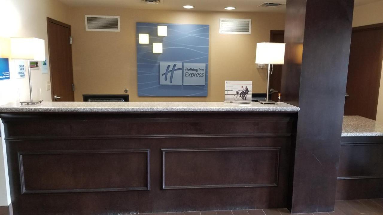 Holiday Inn Express And Suites Kittanning, An Ihg Hotel Екстериор снимка